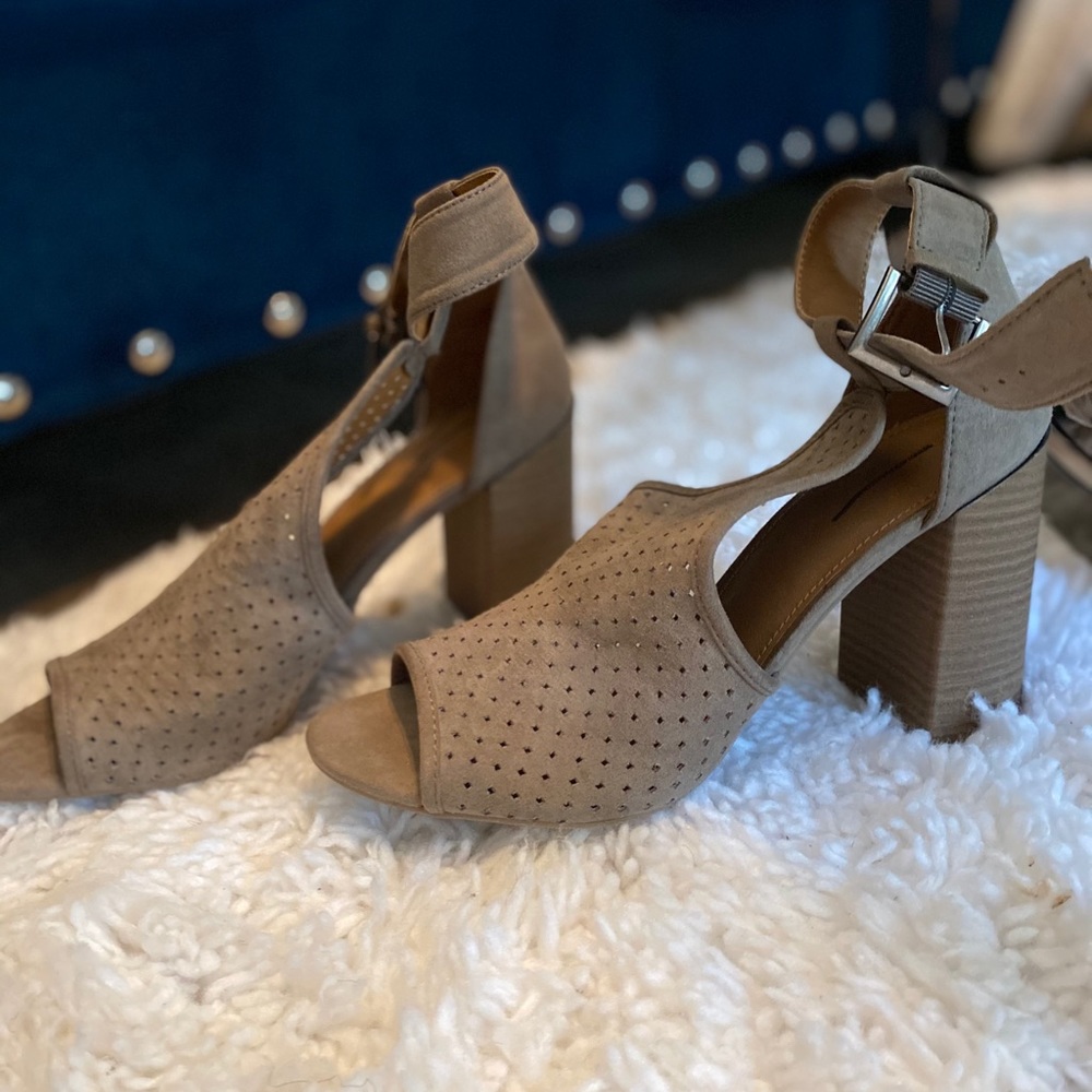 Open Toe Chunk Heels